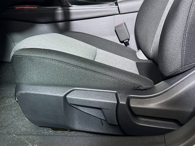 New 2026 Nissan Sentra SV w/ SV Convenience Package FWD image 19