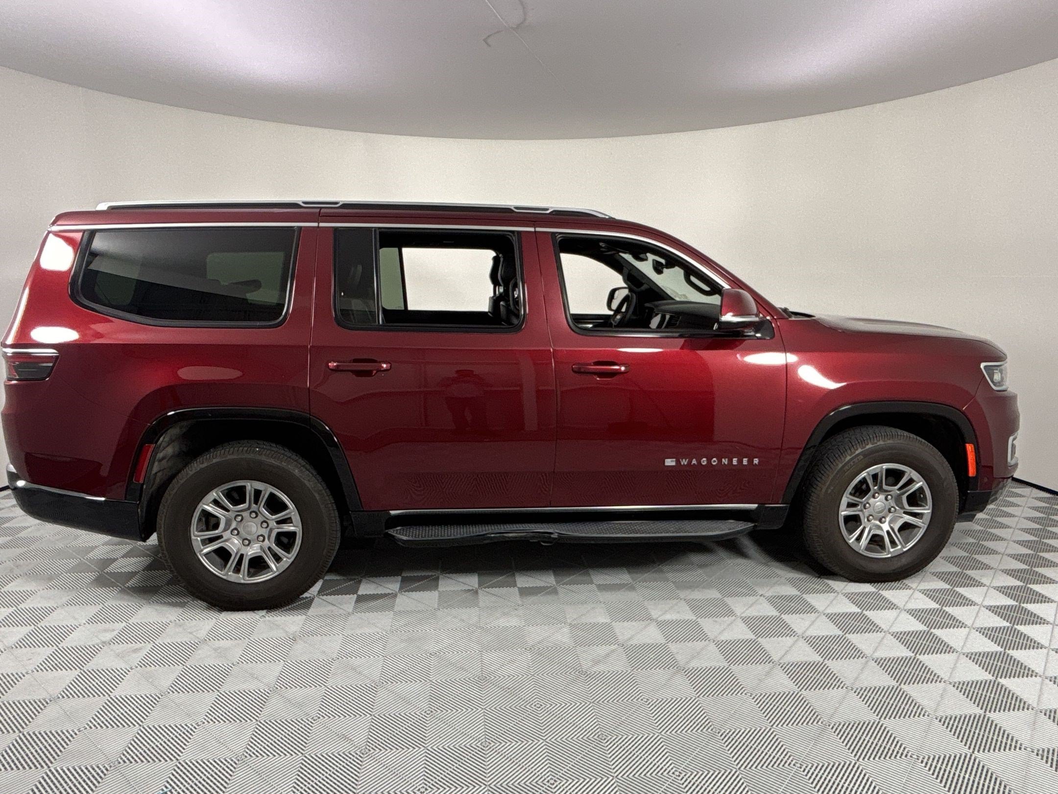 Used 2022 Jeep Wagoneer Series I AWD/4WD image 8