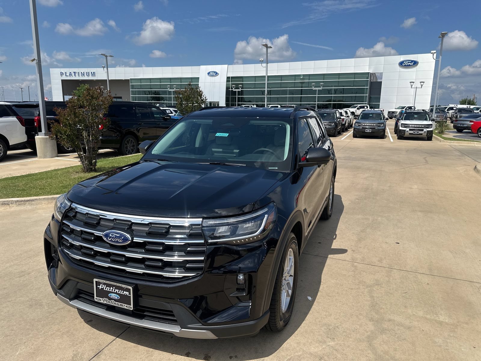 New 2026 Ford Explorer Active w/ Active Comfort Package RWD image 25