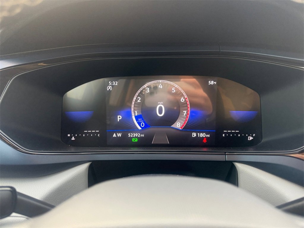 Used 2024 Volkswagen Taos SE image 14