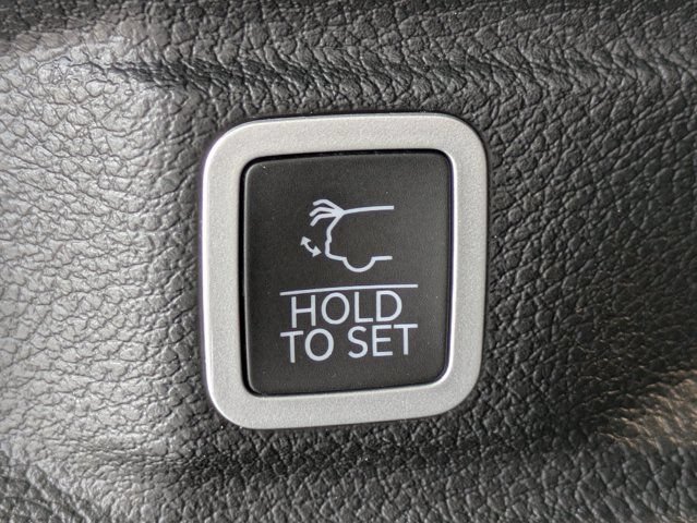 Used 2023 Jeep Grand Cherokee L Summit w/ Advanced Protech Group IV AWD/4WD image 13