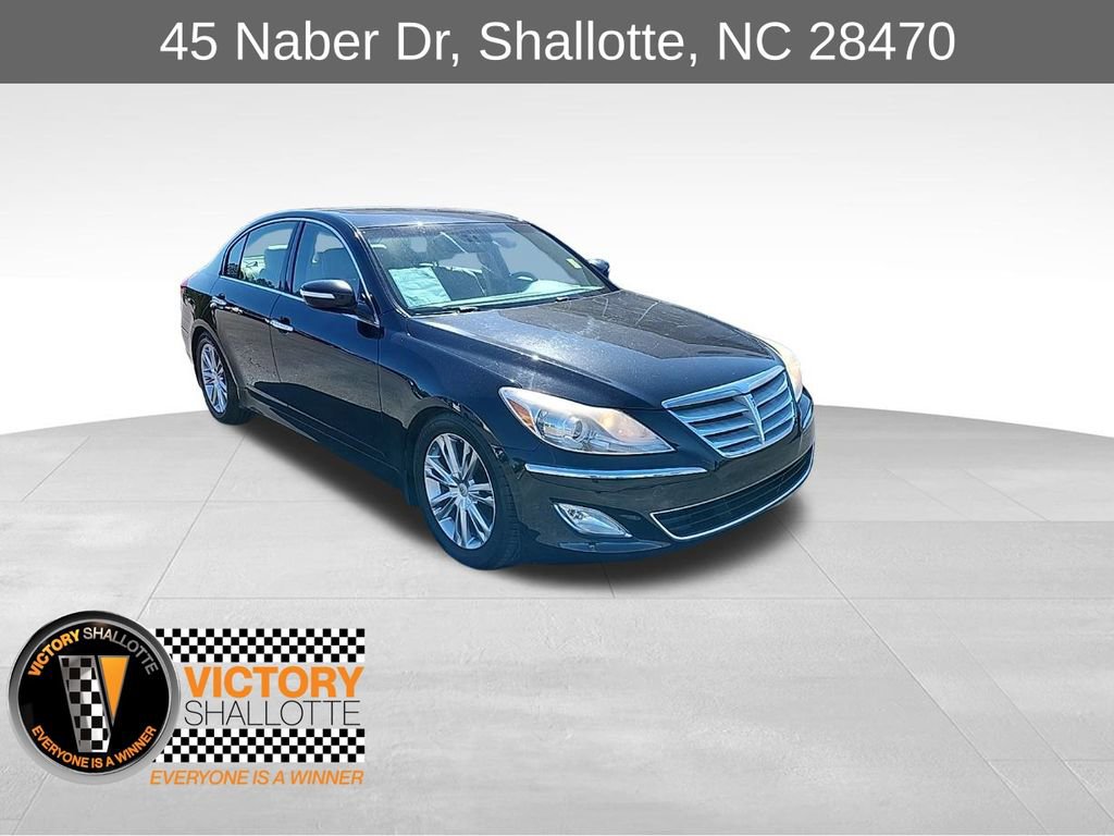 Used 2013 Hyundai Genesis 3.8 w/ Premium Pkg