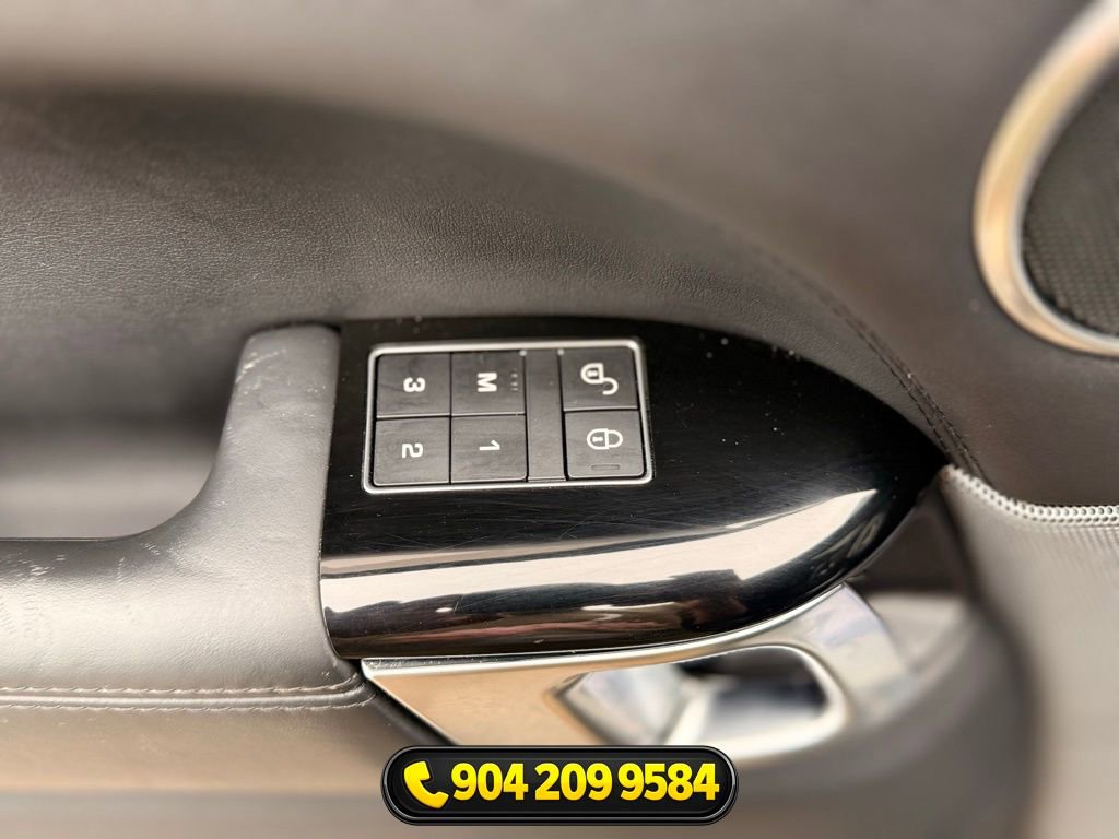 Used 2019 Land Rover Range Rover Sport HSE image 16