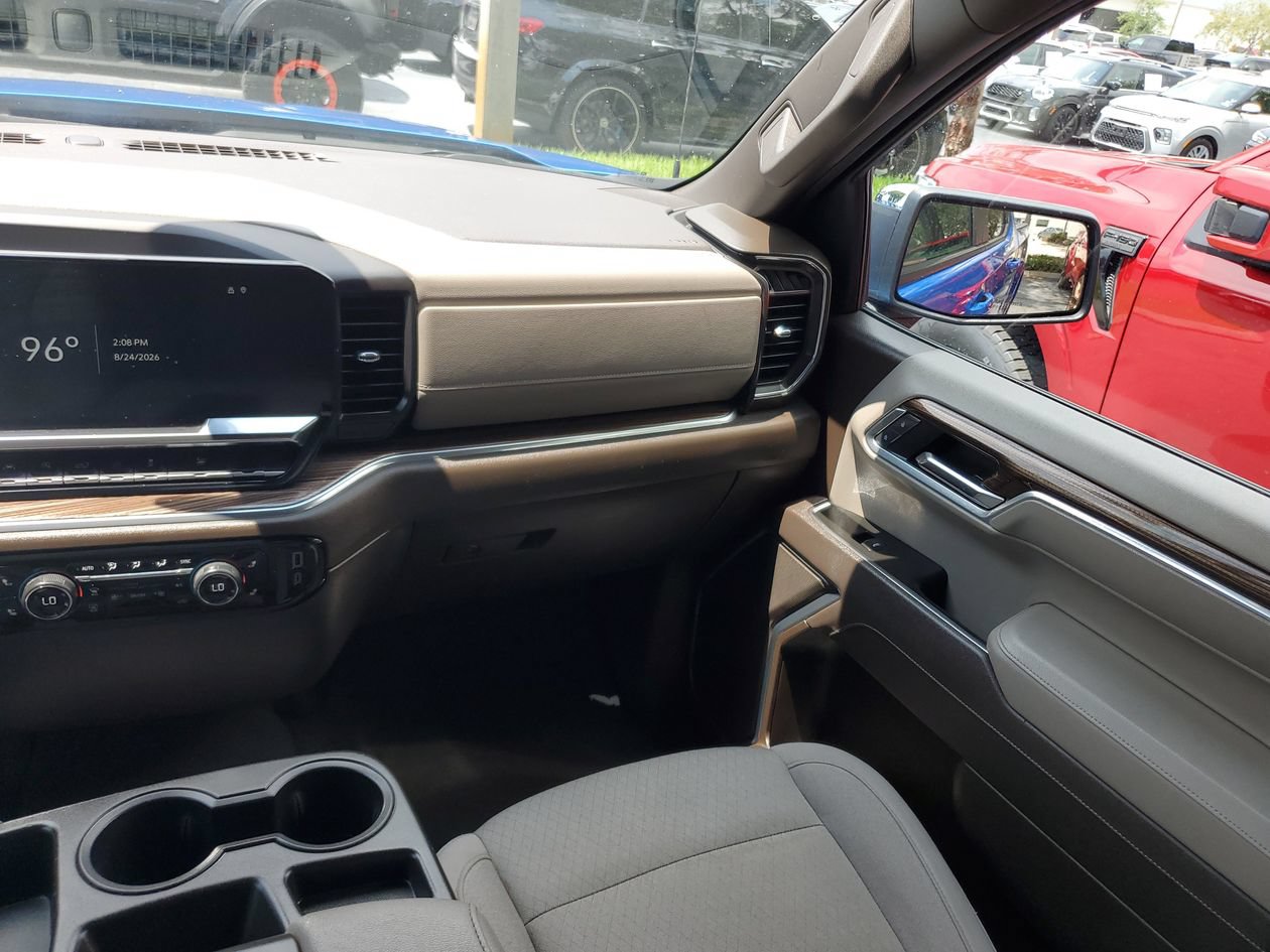 Used 2025 Chevrolet Silverado 1500 LT RWD image 15