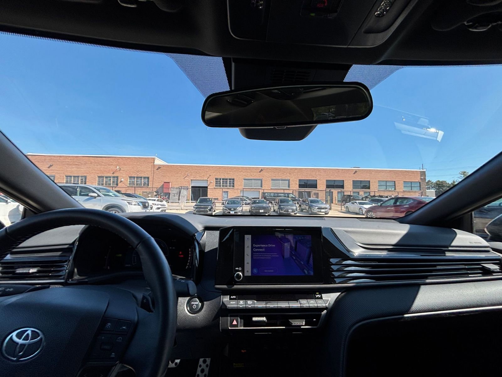 Used 2025 Toyota Camry SE FWD image 32