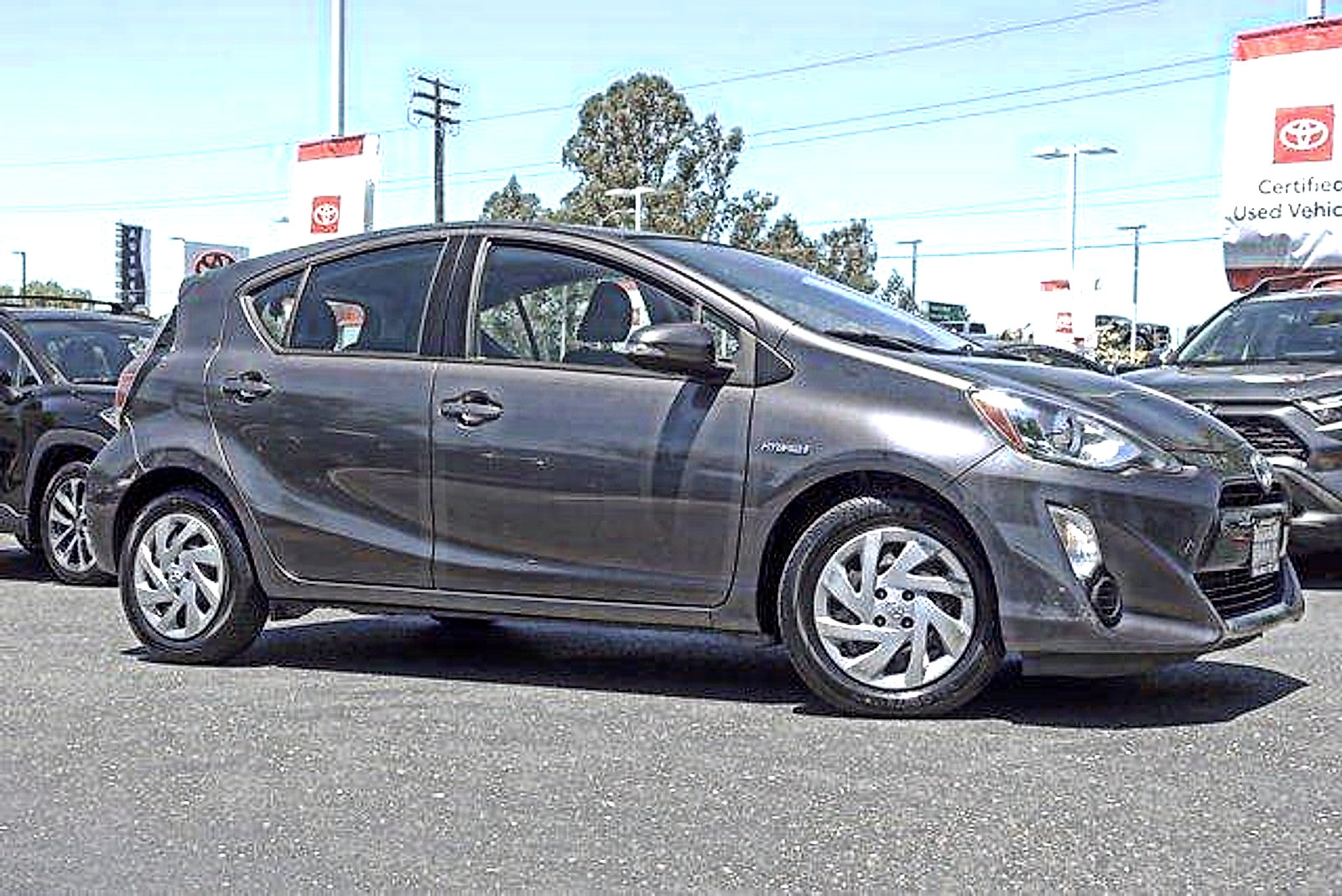 Used 2015 Toyota Prius C Two FWD image 4