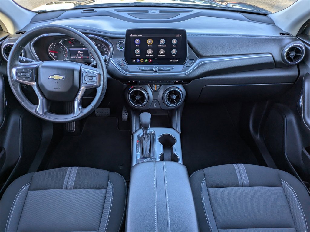 Used 2025 Chevrolet Blazer LT image 12