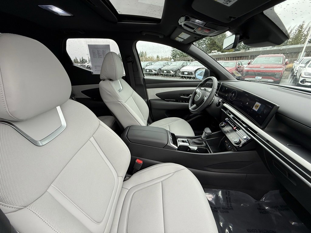 Certified 2025 Hyundai Santa Cruz Limited image 14