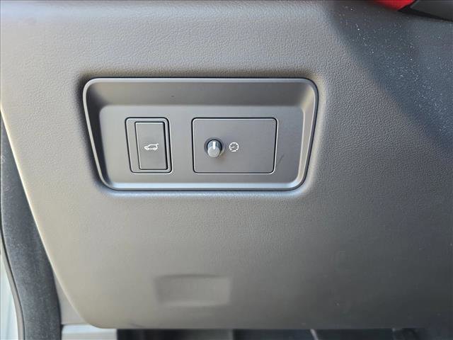 Certified 2025 Jaguar F-PACE R-Dynamic S image 25