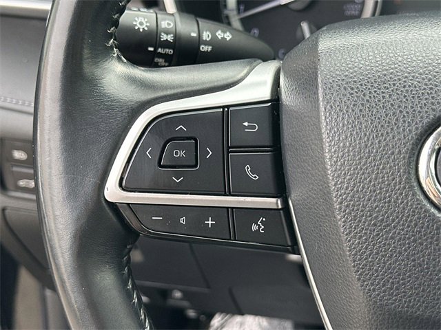 Used 2022 Toyota Highlander XLE image 35