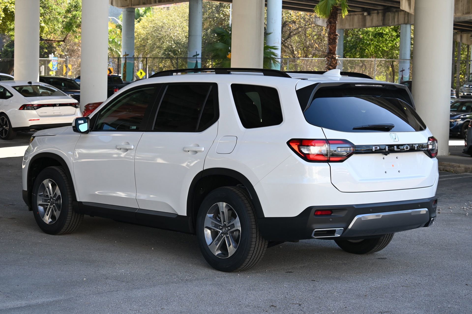 New 2026 Honda Pilot EX-L image 7