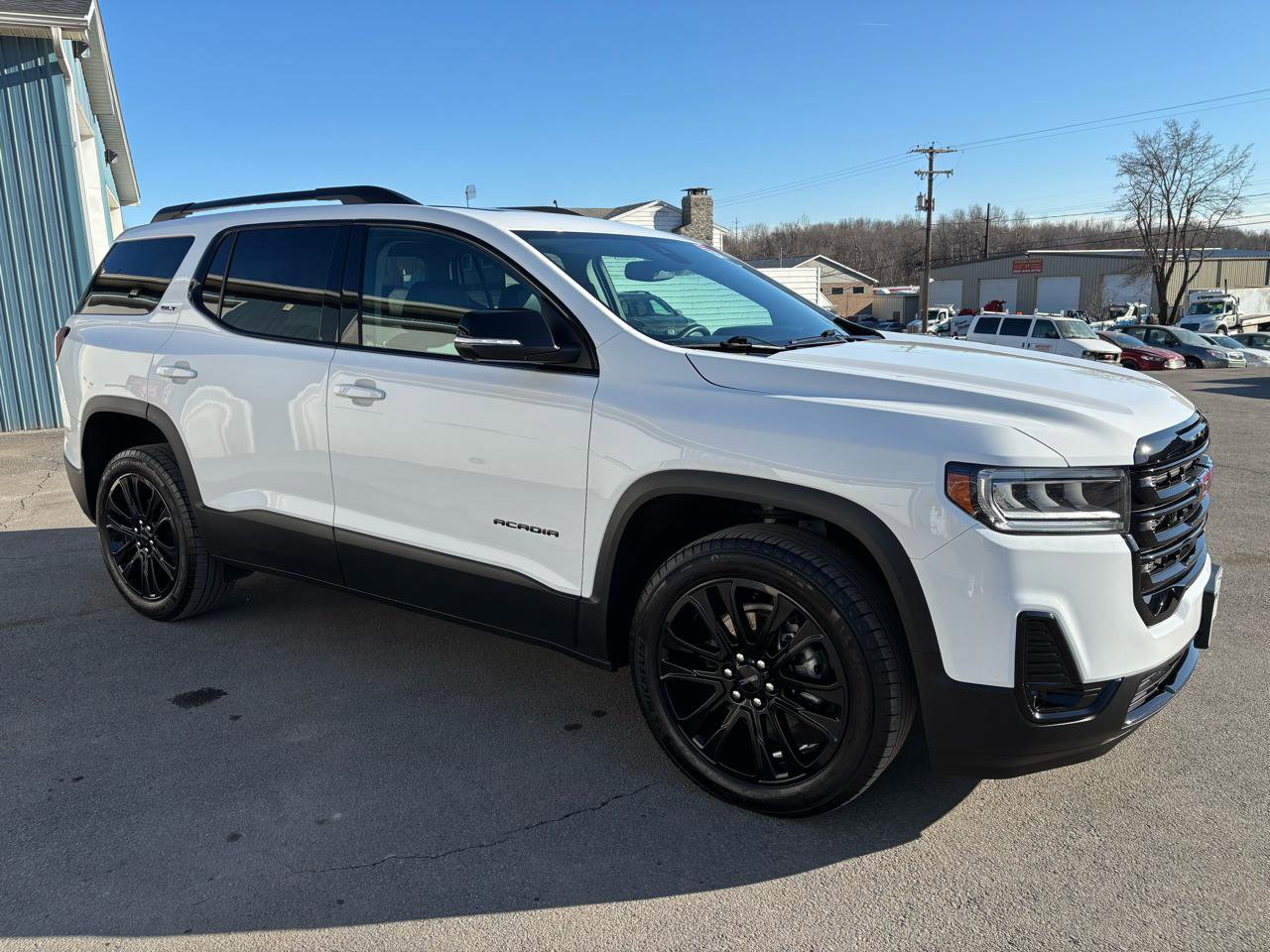 Used 2023 GMC Acadia SLT w/ Elevation Edition image 7