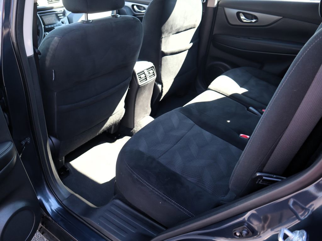 Used 2016 Nissan Rogue S image 10