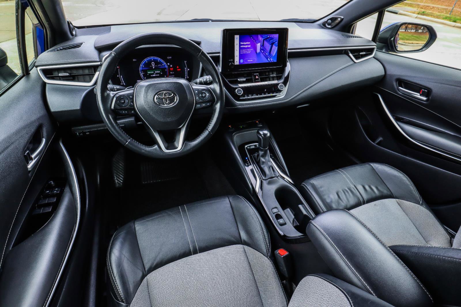 Used 2024 Toyota Corolla XSE image 22