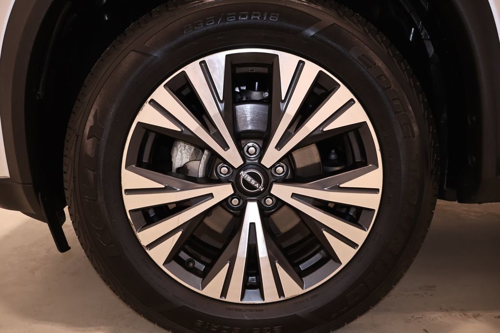 Used 2022 Nissan Rogue SV image 36