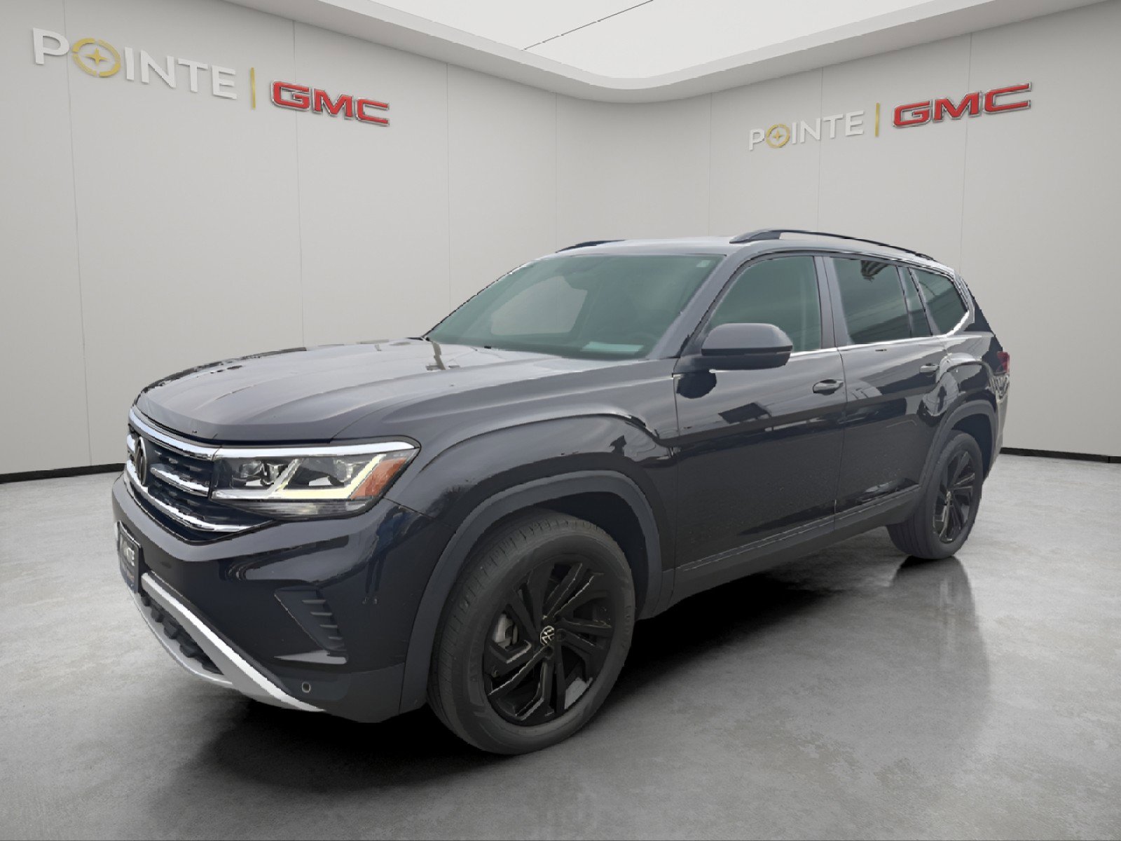 Used 2023 Volkswagen Atlas SE image 4