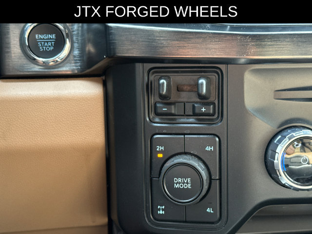 Used 2024 Ford F350 Lariat w/ Lariat Ultimate Package AWD/4WD image 26