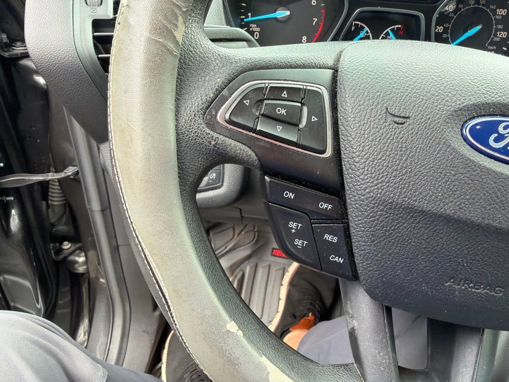 Used 2019 Ford Escape SE FWD image 17