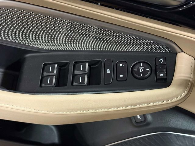 Used 2023 Acura MDX SH-AWD image 18