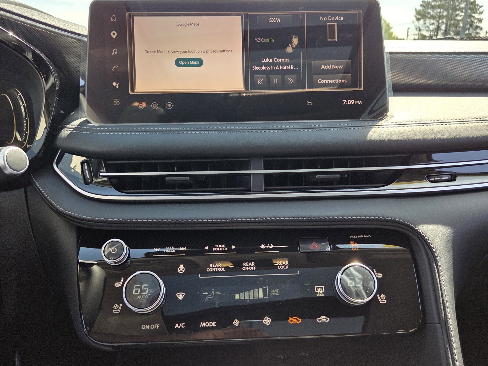 New 2026 INFINITI QX60 Luxe w/ Cargo Package image 17