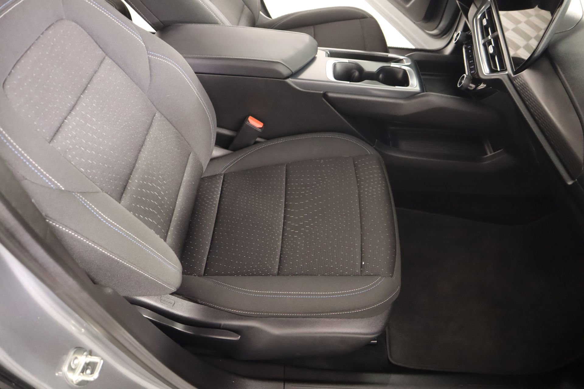 Used 2025 Chevrolet Equinox EV LT FWD image 11