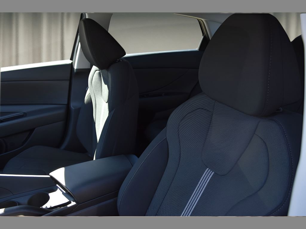 New 2026 Hyundai Elantra SE image 25