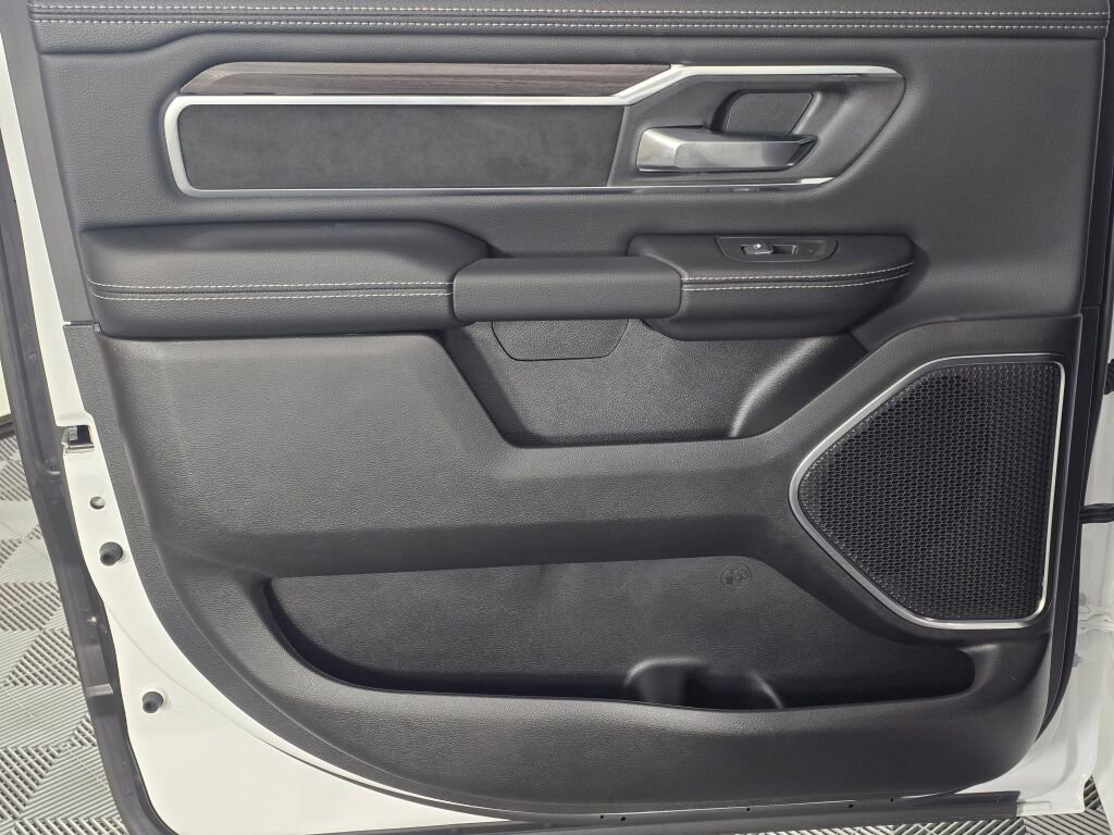 New 2026 RAM 1500 Laramie AWD/4WD image 27