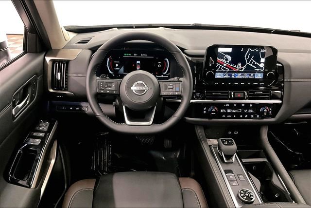 New 2025 Nissan Pathfinder Platinum w/ Lighting Package (N93) AWD/4WD image 20