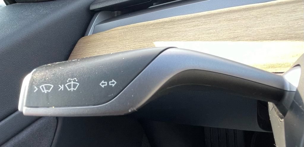 Used 2018 Tesla Model 3 Long Range RWD image 17