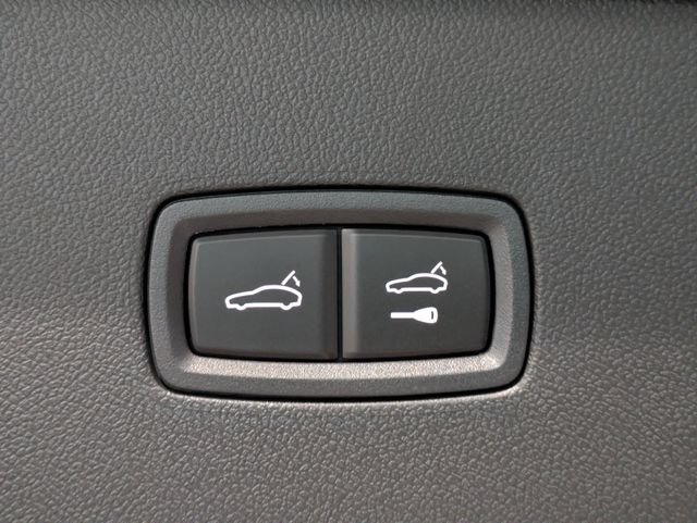 Used 2026 Porsche Cayenne GTS AWD/4WD image 13