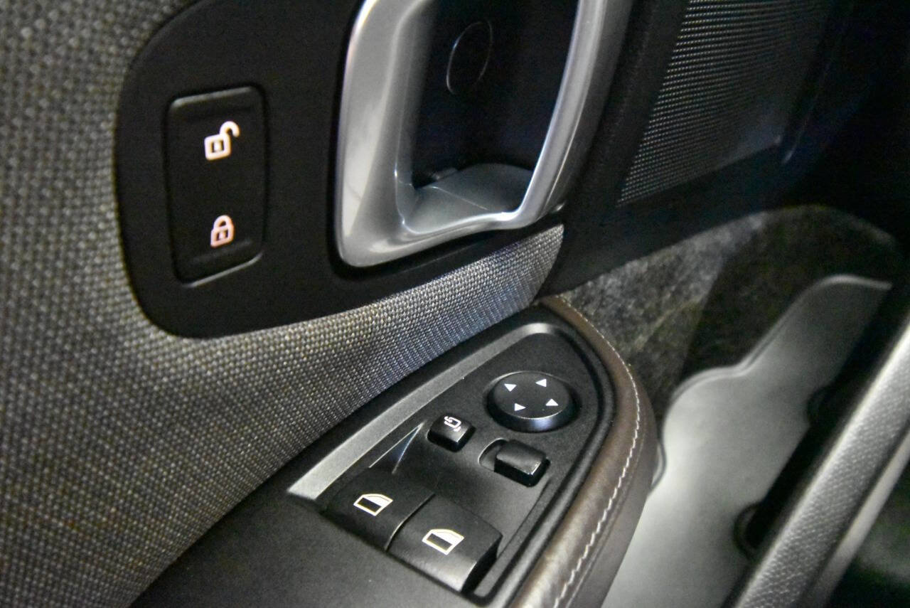 Used 2018 BMW i3 image 40