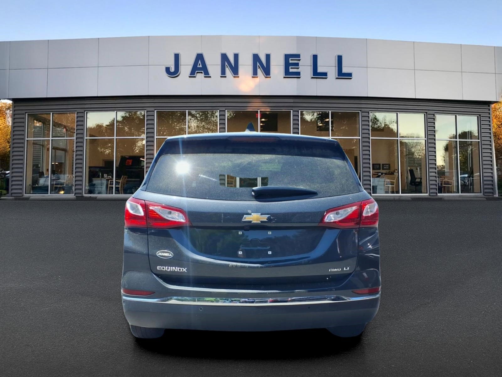 Used 2020 Chevrolet Equinox LT w/ LPO, Floor Liner Package AWD/4WD image 7