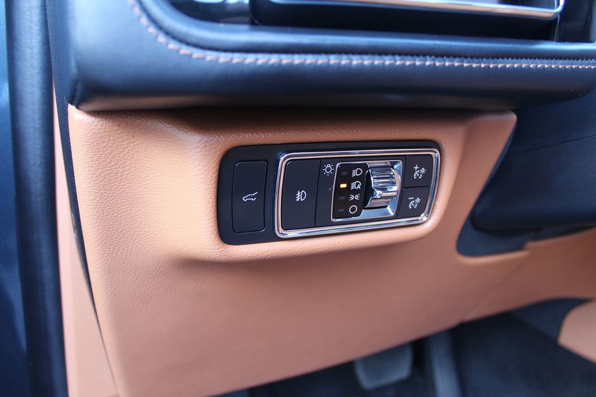 Used 2021 Lincoln Aviator Black Label AWD/4WD image 28