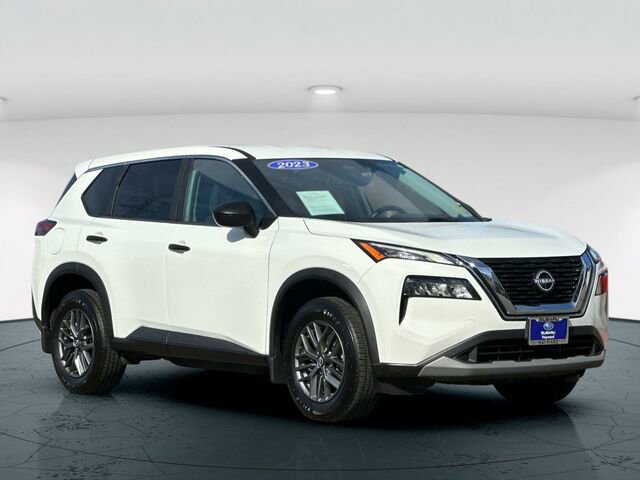 Used 2023 Nissan Rogue S image 8