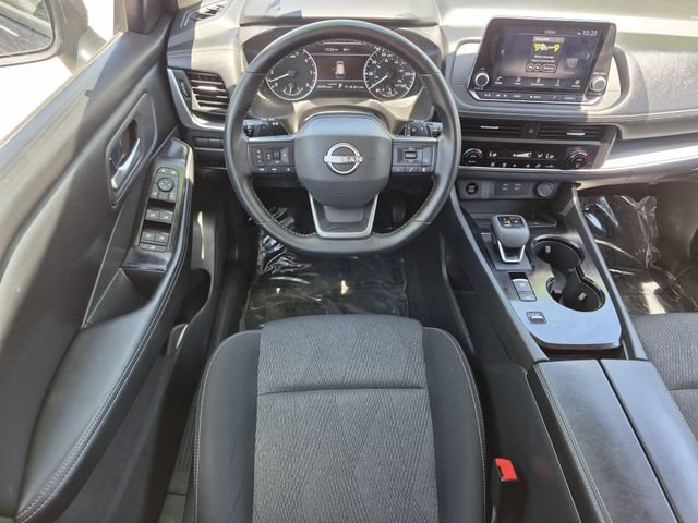 Certified 2025 Nissan Rogue SV FWD image 21