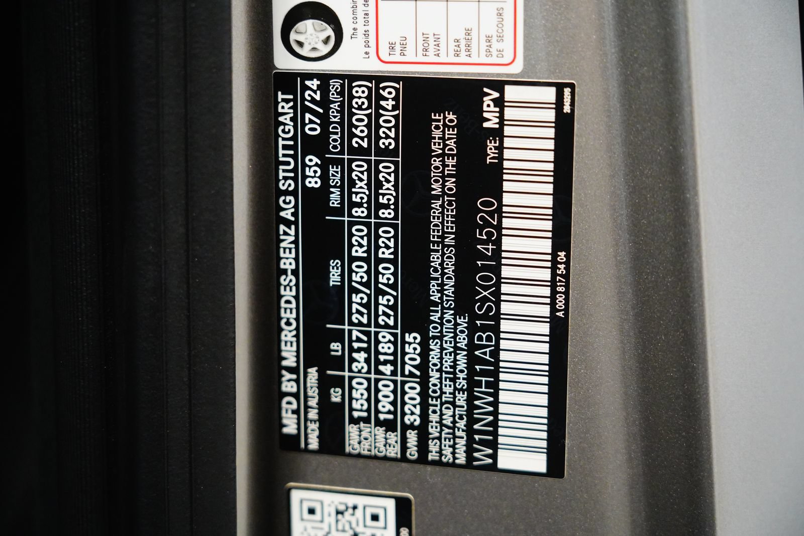Certified 2025 Mercedes-Benz G 550 w/ Exclusive Interior Package image 33