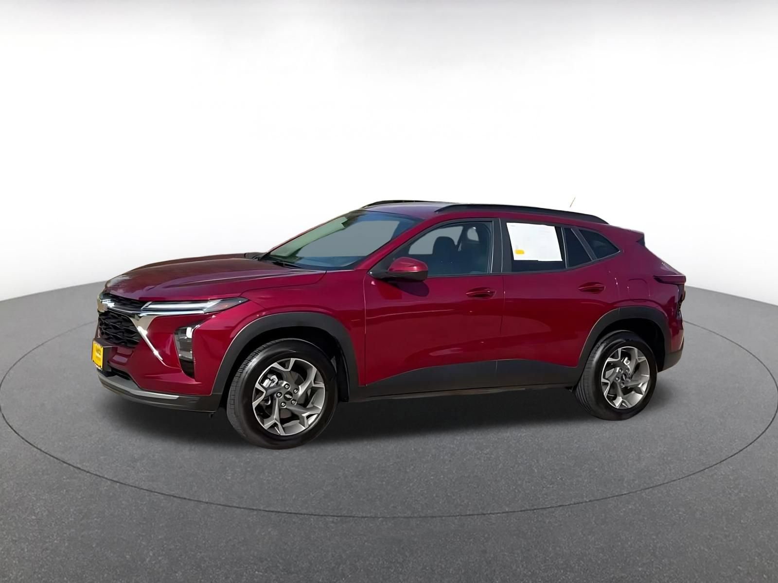 Used 2025 Chevrolet Trax LT w/ LT Convenience Package FWD image 8