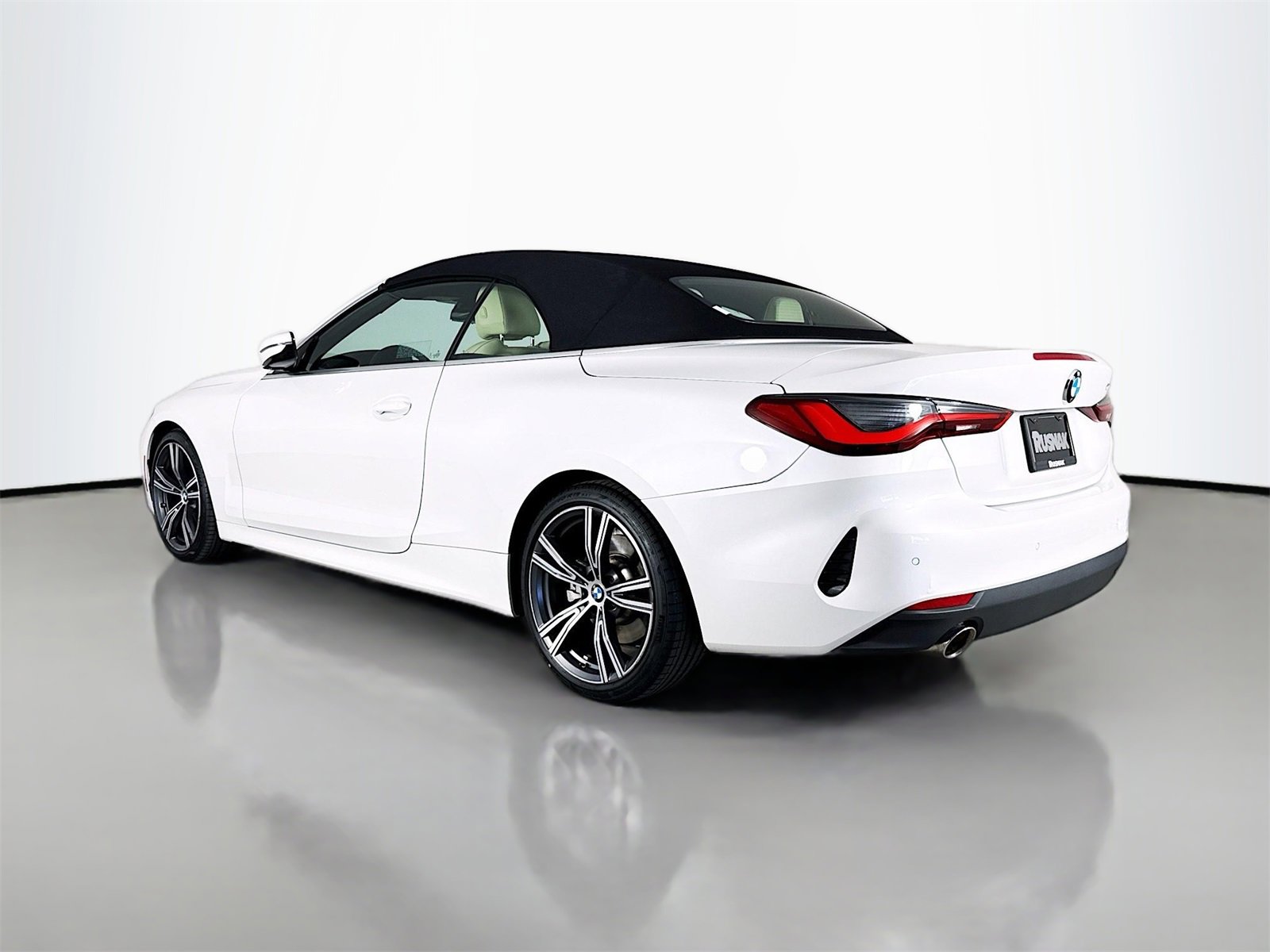 Certified 2023 BMW 430i Convertible w/ Premium Package image 5