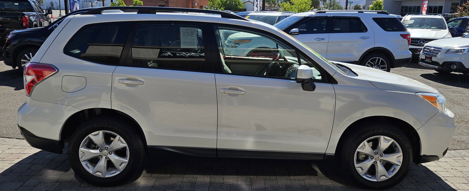 Used 2016 Subaru Forester 2.5i Premium AWD/4WD image 4
