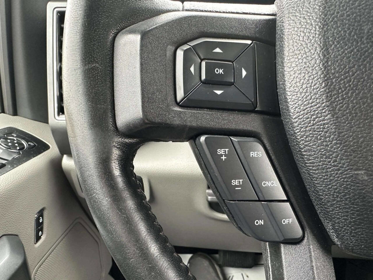Used 2018 Ford F150 XLT w/ Equipment Group 301A Mid AWD/4WD image 17