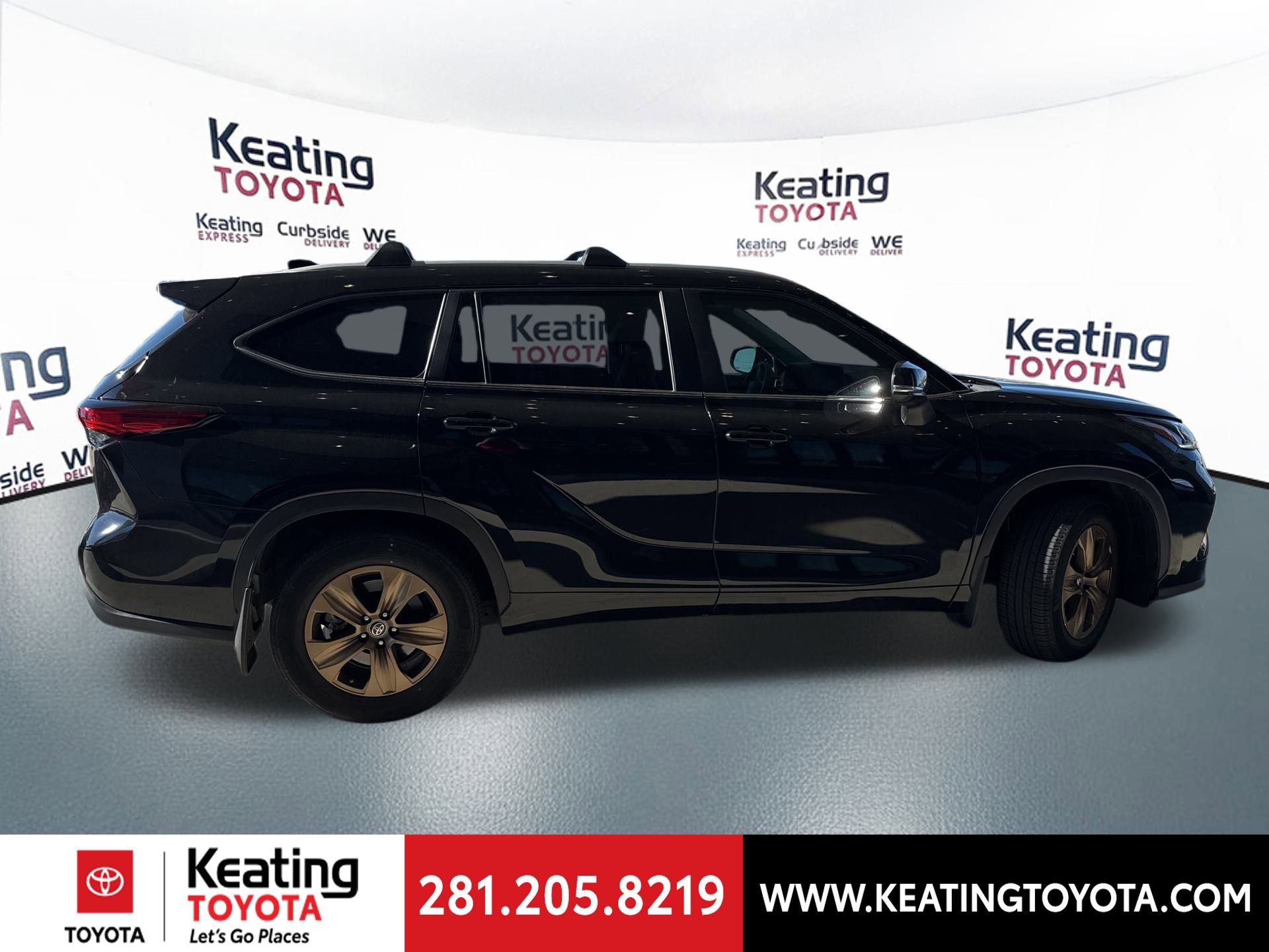Certified 2023 Toyota Highlander Bronze Edition image 14