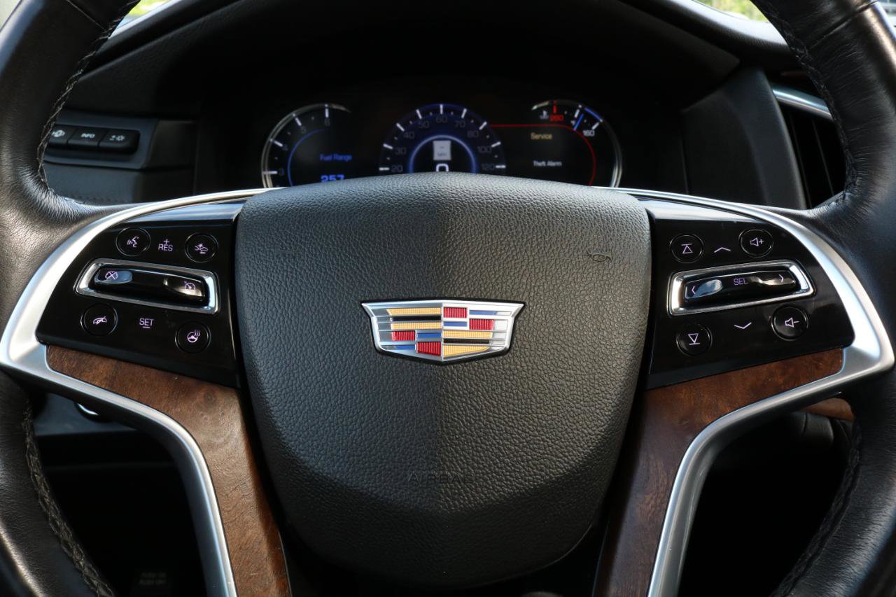 Used 2018 Cadillac Escalade ESV Luxury AWD/4WD image 38