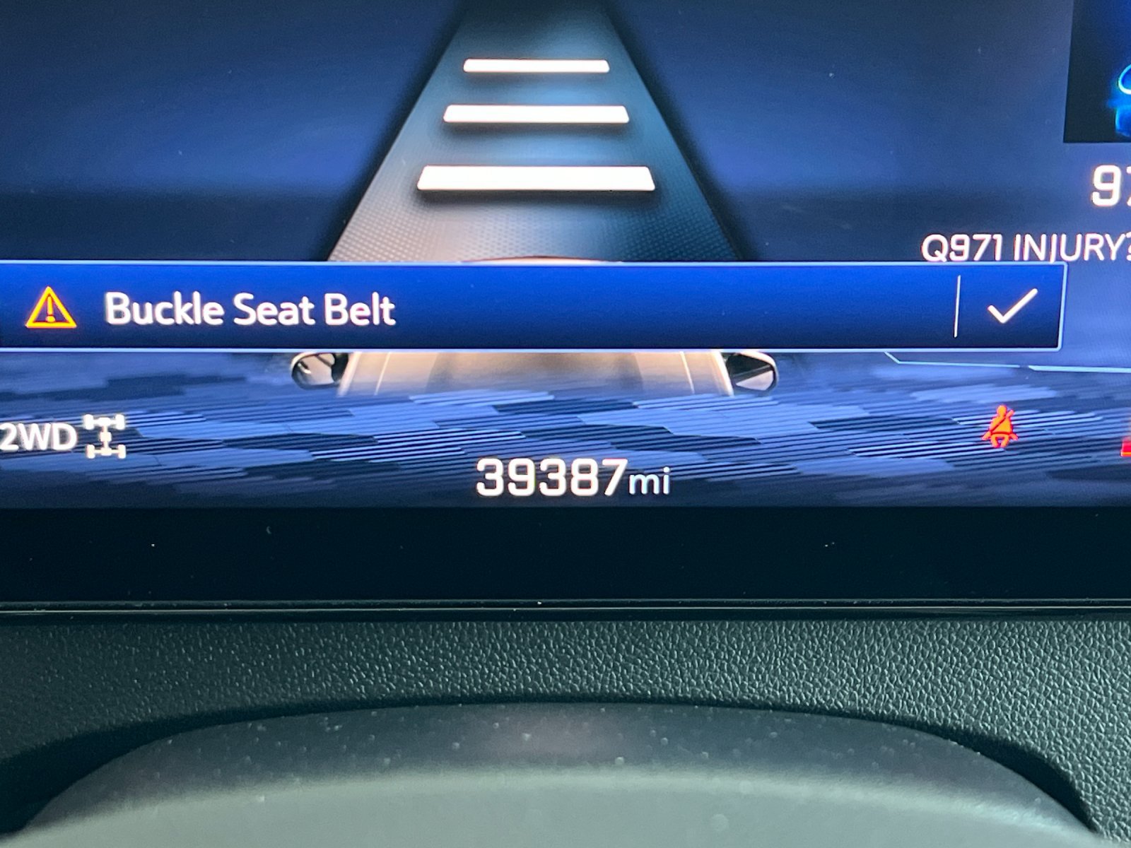 Used 2025 Chevrolet Traverse LT AWD/4WD image 27