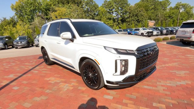 Used 2025 Hyundai Palisade Calligraphy AWD/4WD image 3