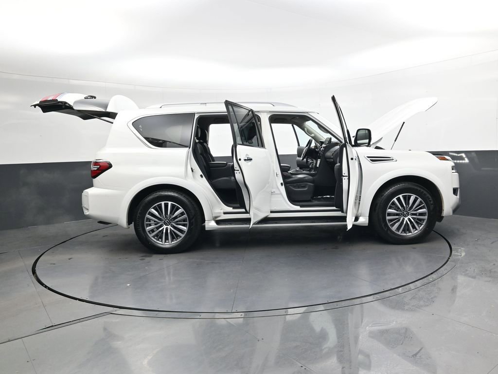Used 2024 Nissan Armada SL w/ Captain's Chairs Package image 45