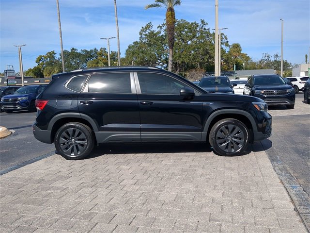 Certified 2023 Volkswagen Taos S image 3