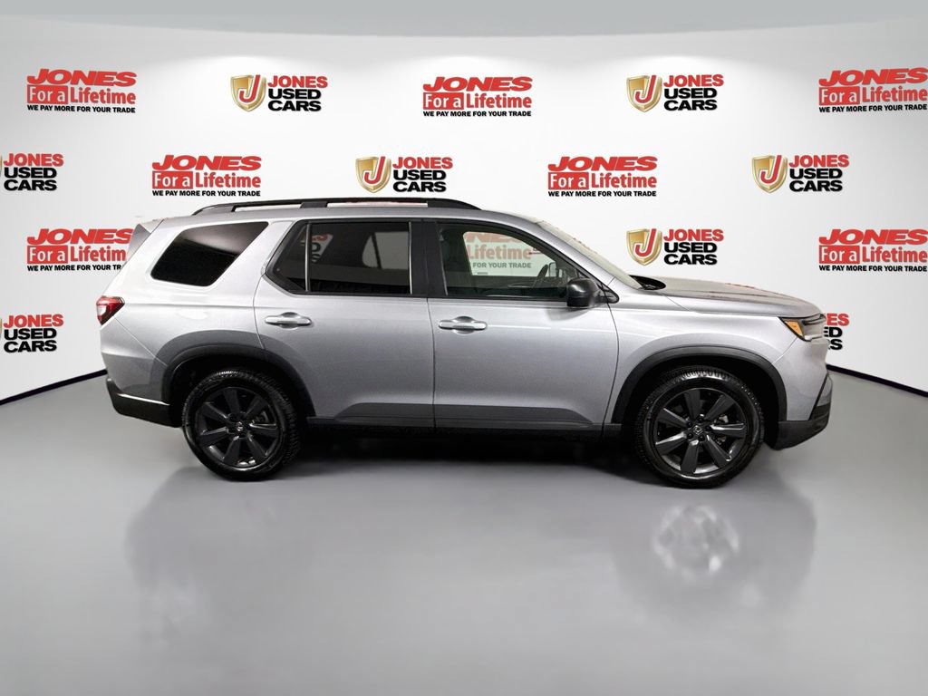 Used 2023 Honda Pilot Sport image 15