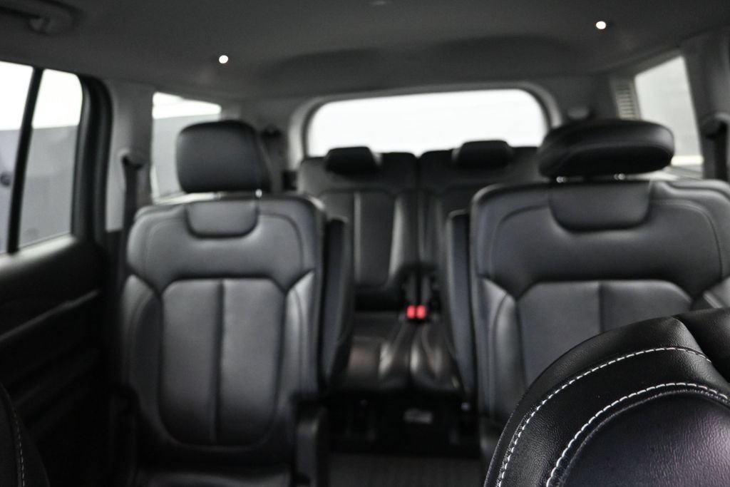 Used 2024 Jeep Grand Cherokee L Limited w/ Black Appearance Package RWD image 16