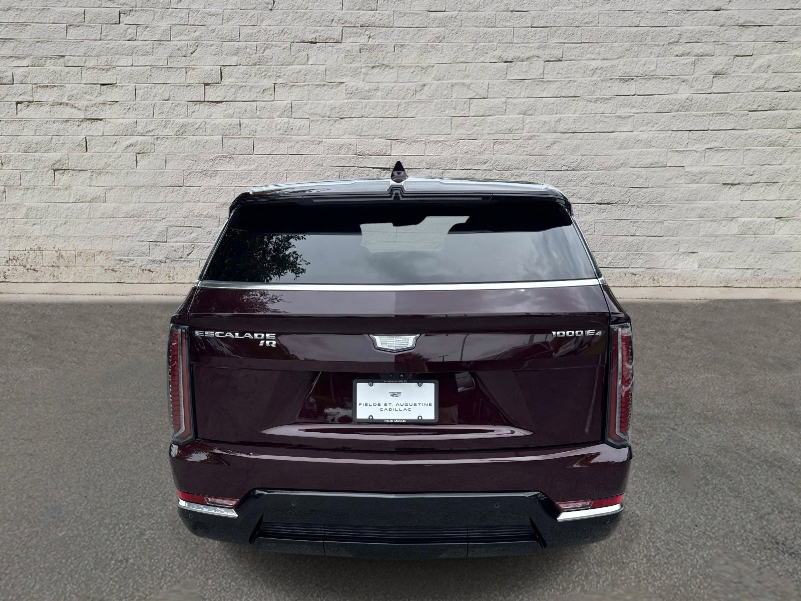 Used 2025 Cadillac Escalade IQ Luxury 2 w/ LPO, Premium Carpet Package AWD/4WD image 6