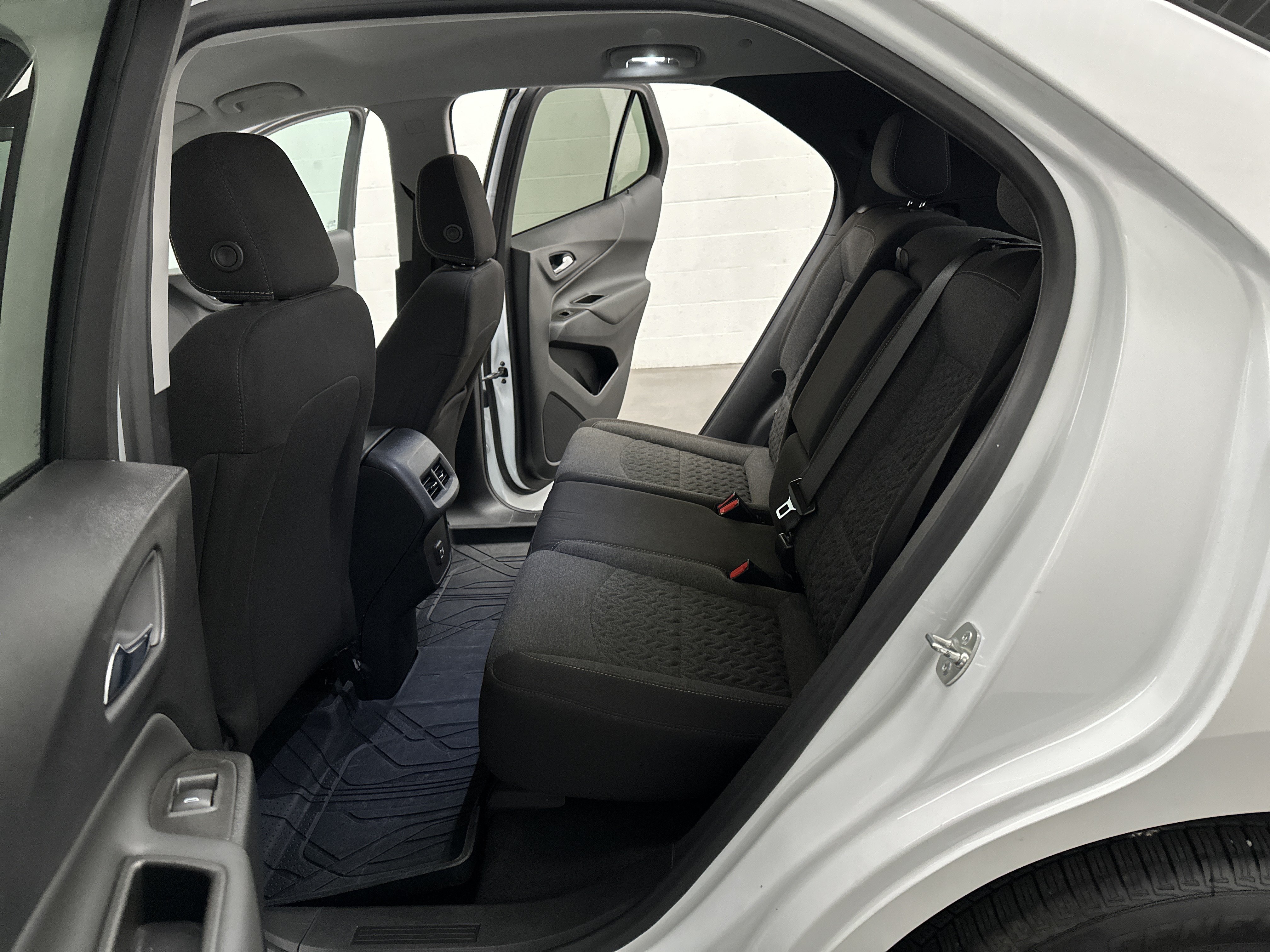 Used 2023 Chevrolet Equinox LT w/ LPO, Floor Liner Package AWD/4WD image 22